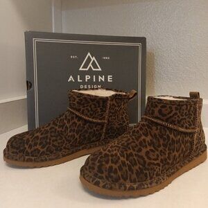 Alpine Design Women's Brown Leopard Ankle Booties